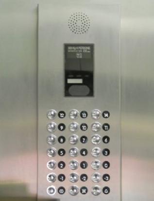 15 - Pulsantiera per cabina ascensore